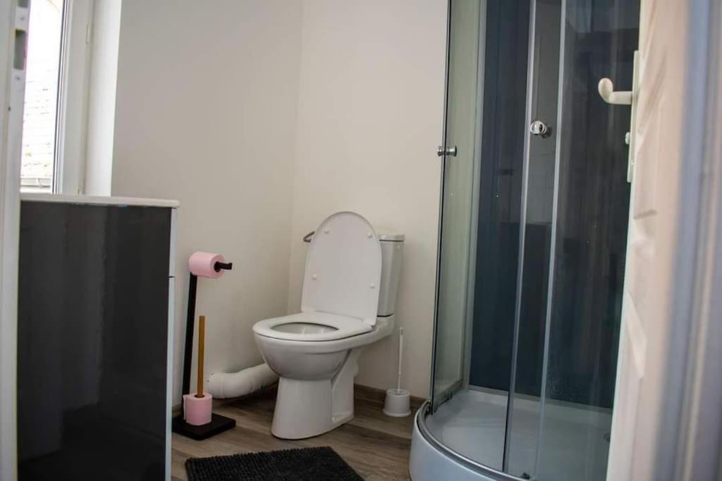 Studio Charmant Confortable Tv Centre Ville לובייה מראה חיצוני תמונה