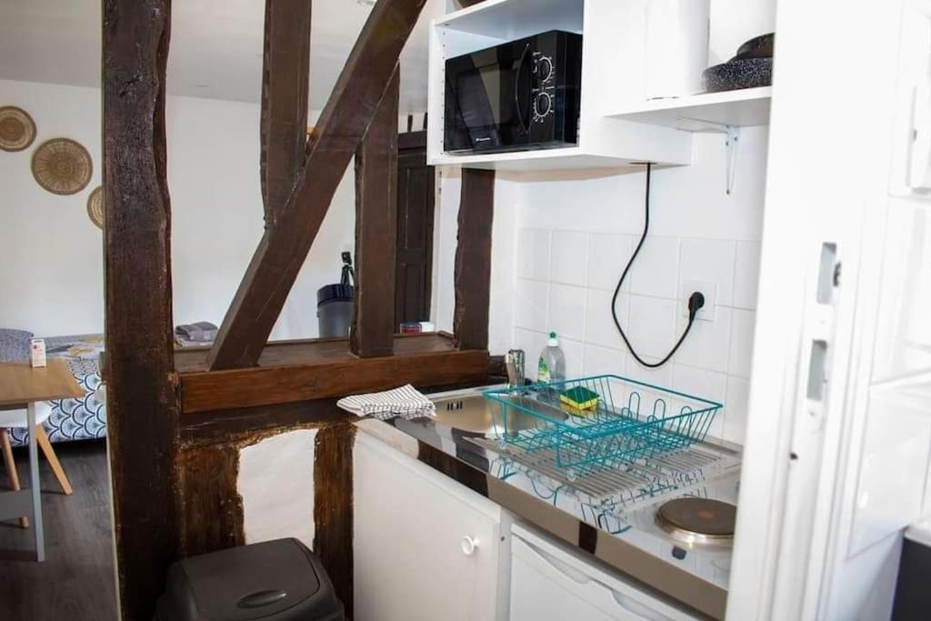 Studio Charmant Confortable Tv Centre Ville לובייה מראה חיצוני תמונה