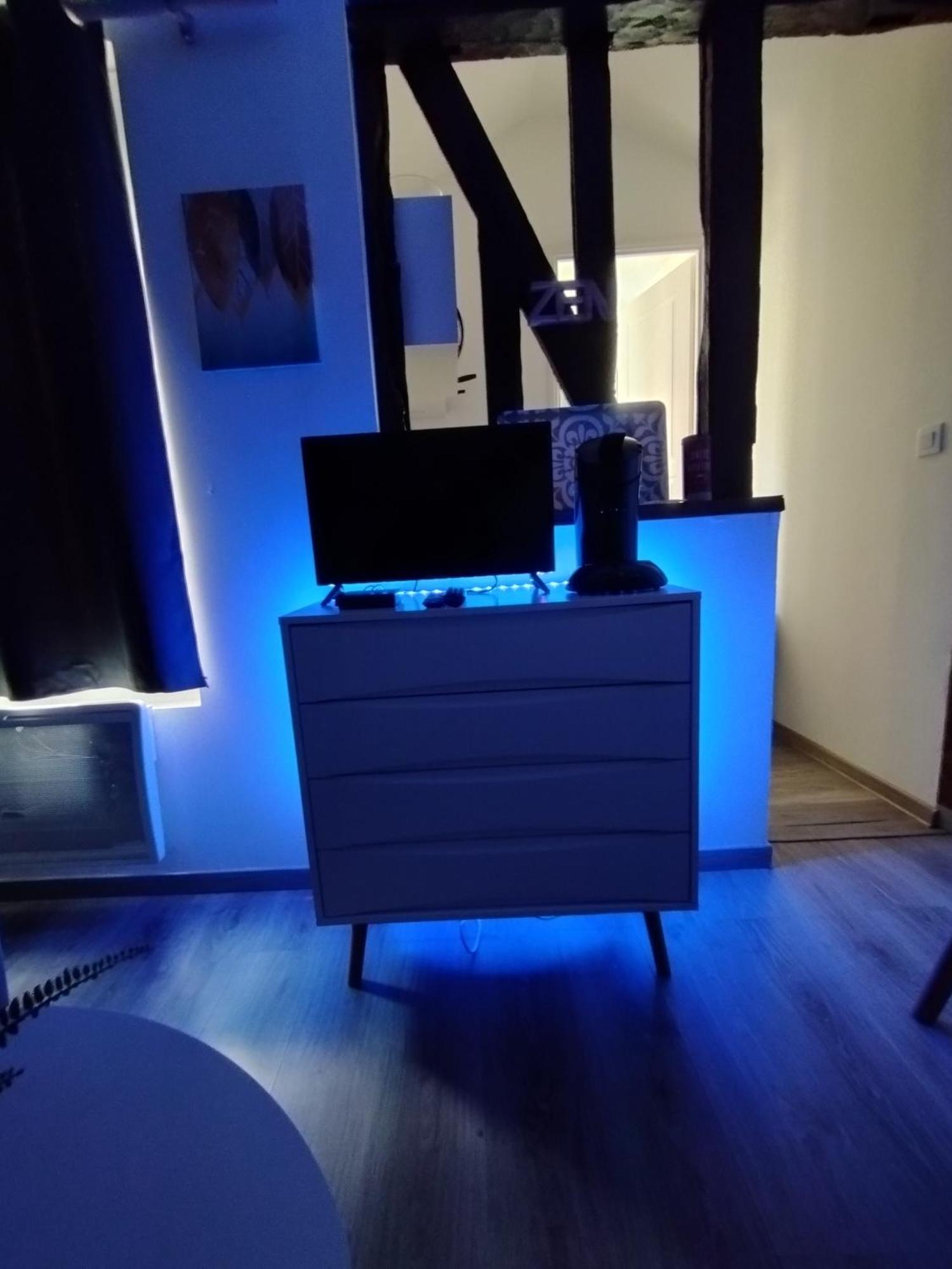 Studio Charmant Confortable Tv Centre Ville לובייה מראה חיצוני תמונה